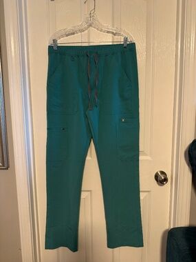 FIGS Men scrub pants, Marine, Medium NWT